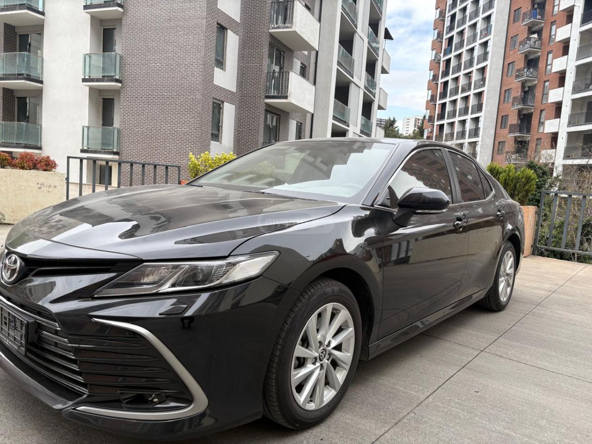 Toyota Camry - фото 3