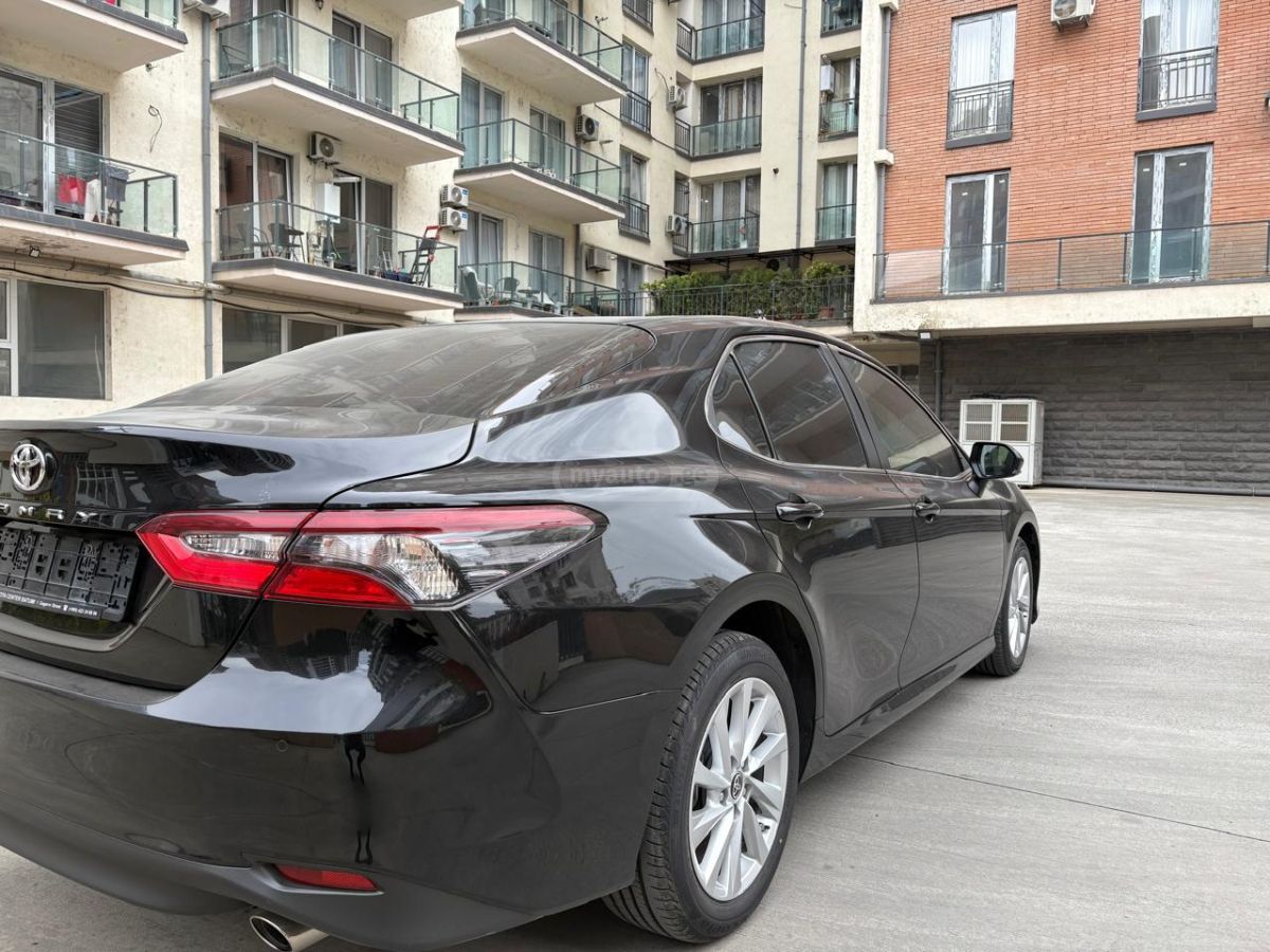 Toyota Camry - фото 5