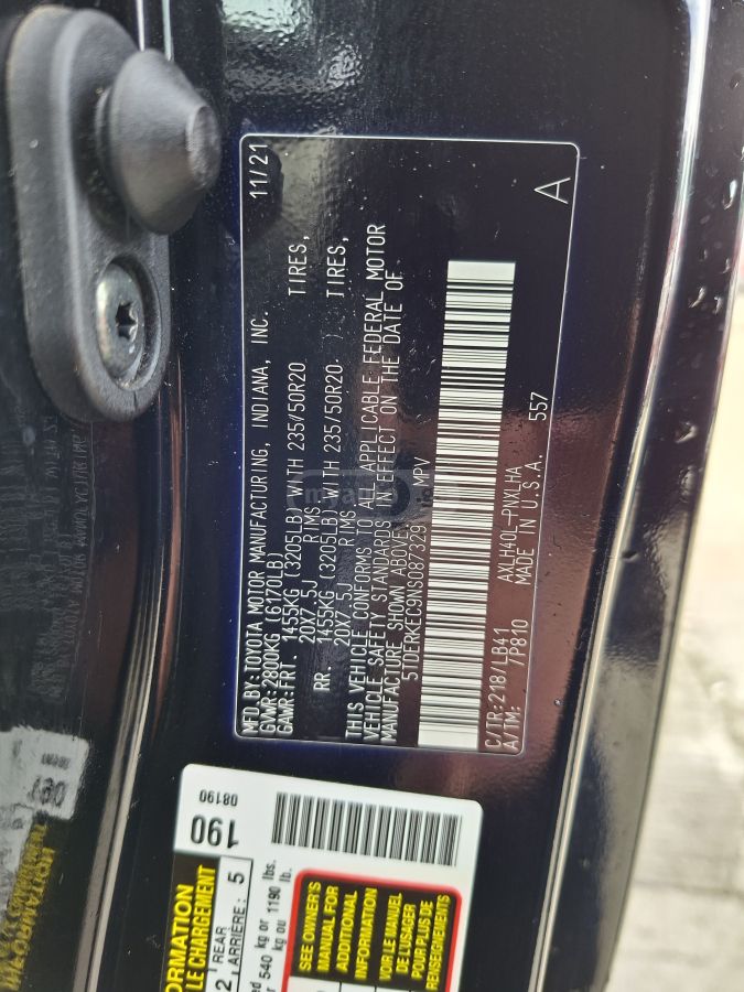 Toyota Platinum 7 Passenger 4dr Front — миниатюра 10