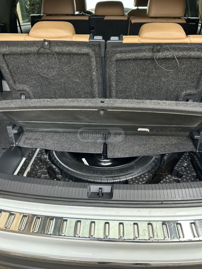 Volkswagen Tiguan - фото 13