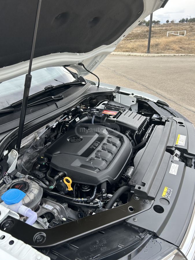 Volkswagen Tiguan - фото 14