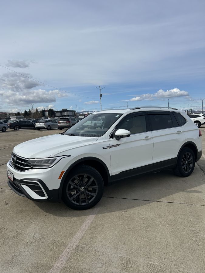 Volkswagen Tiguan - фото 5