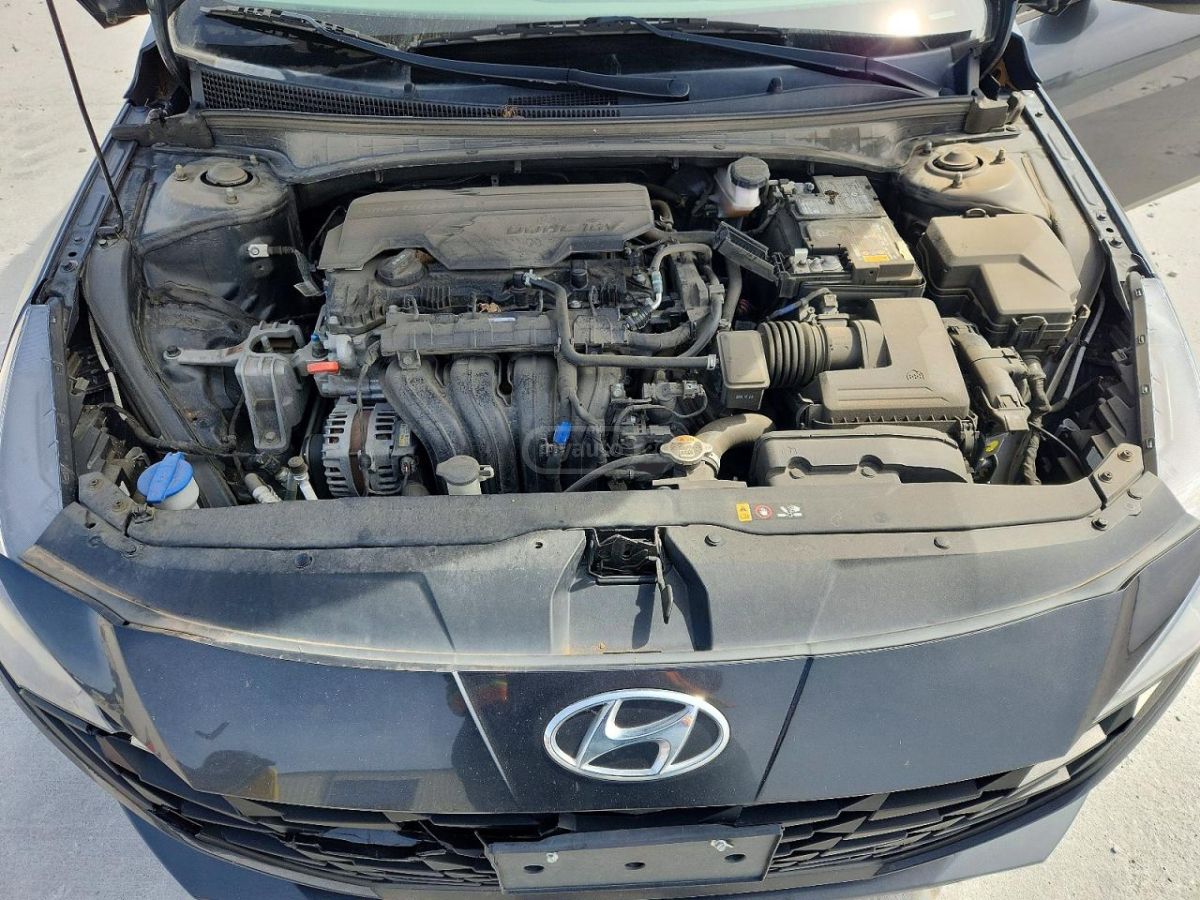 Hyundai Elantra - фото 11