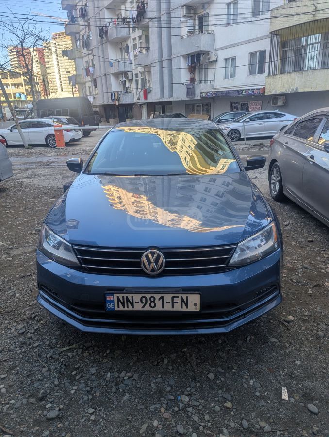 Volkswagen Jetta - фото 1