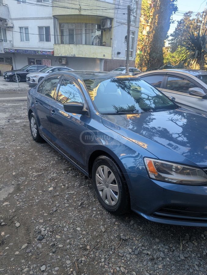 Volkswagen Jetta - фото 4