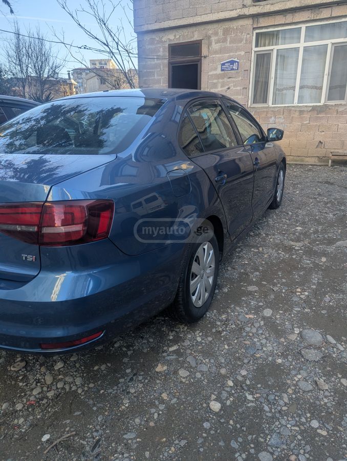 Volkswagen Jetta - фото 5