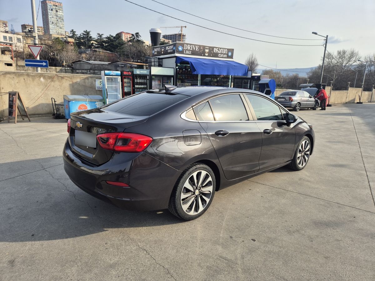 Chevrolet Cruze - фото 4