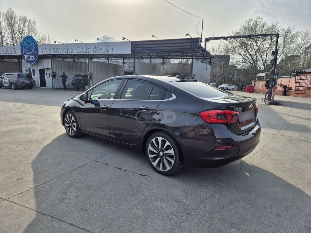 Chevrolet Cruze - фото 6