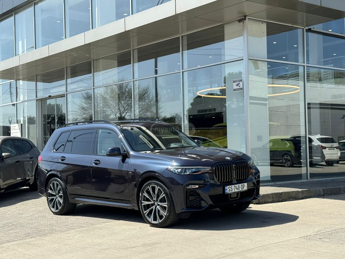 BMW X7 - фото 6