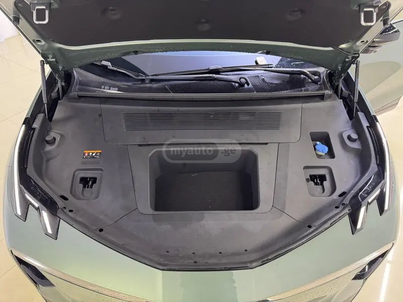 Zeekr X - фото 12