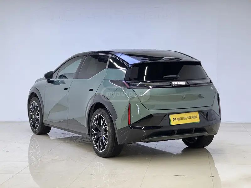 Zeekr X - фото 5