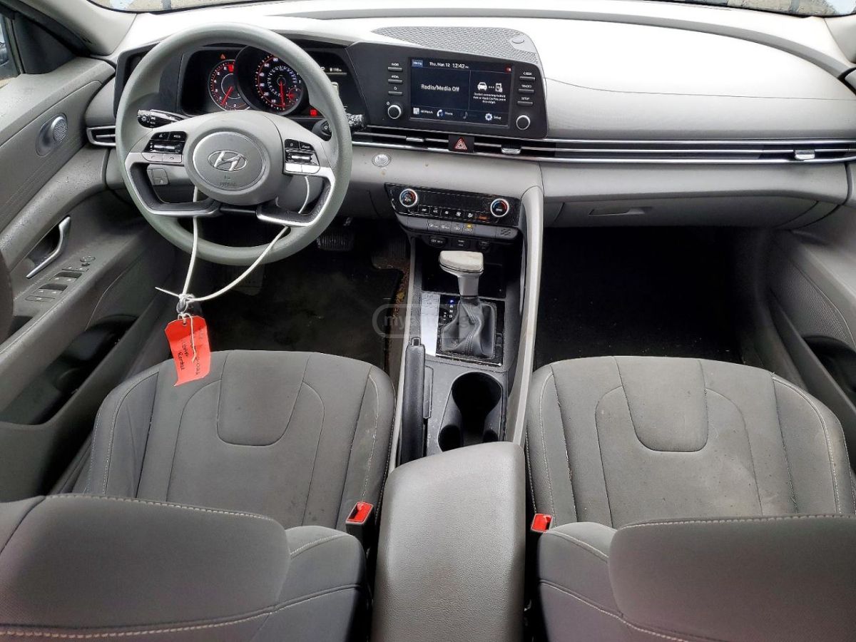 Hyundai SEL 4dr Sedan — миниатюра 8