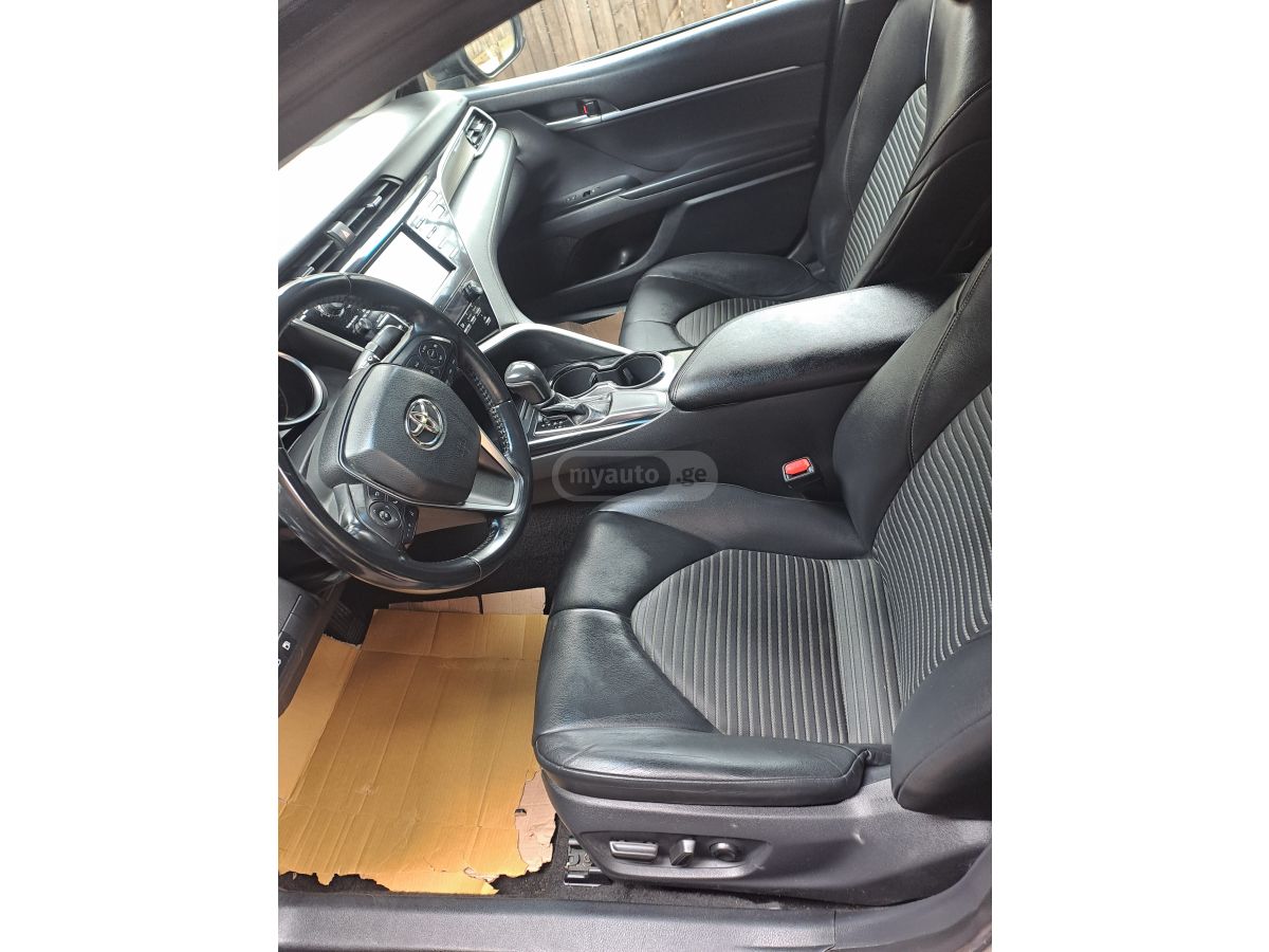 Toyota Camry - фото 10