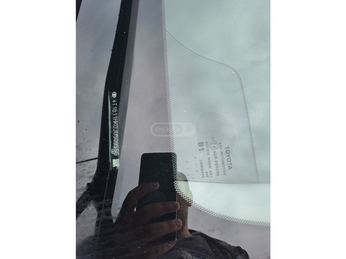 Toyota Camry - фото 6