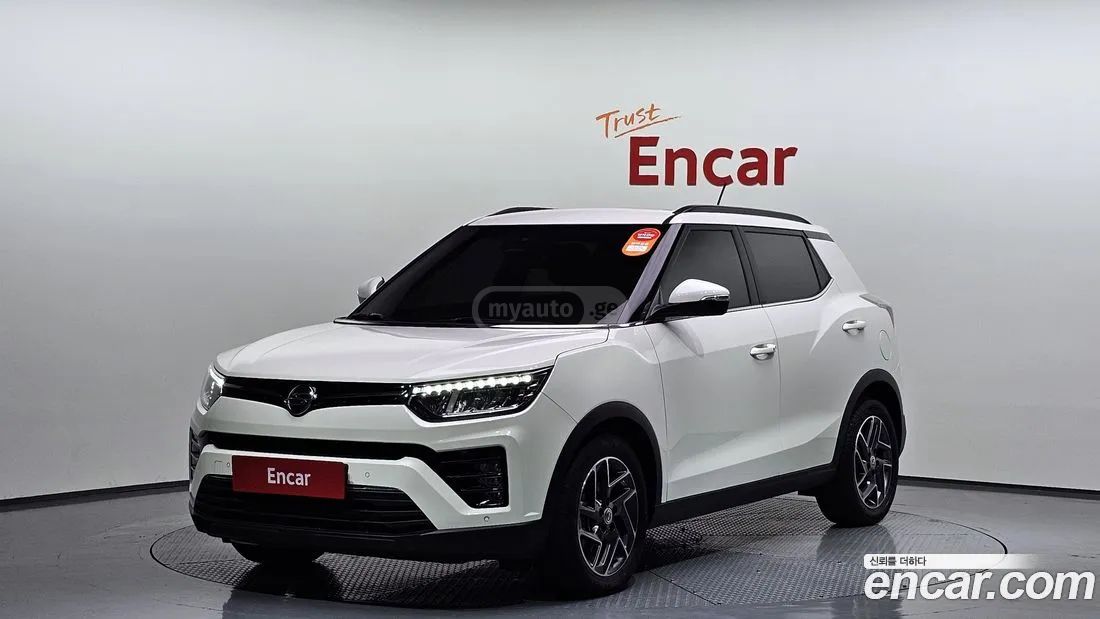 Ssangyong Tivoli - фото 1