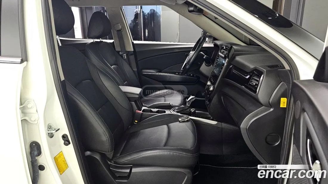 Ssangyong Tivoli - фото 10