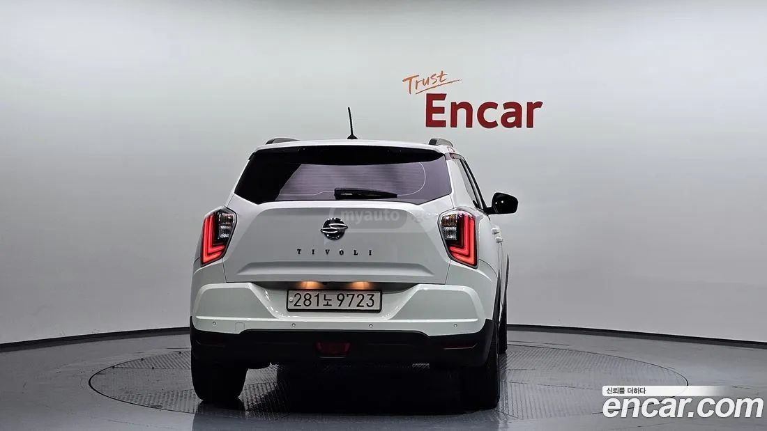 Ssangyong Tivoli - фото 4