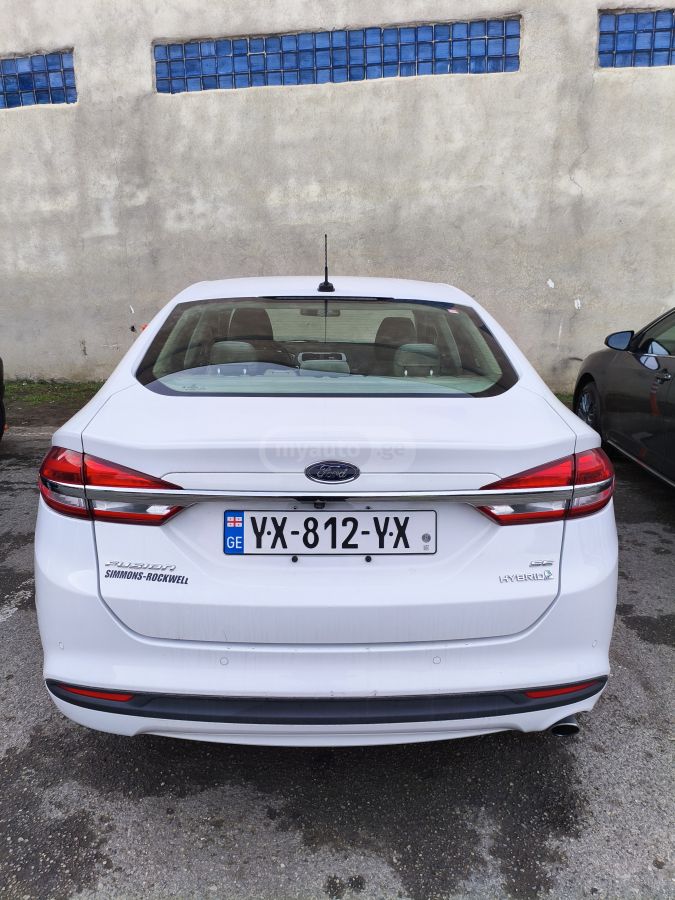 Ford Fusion - фото 6