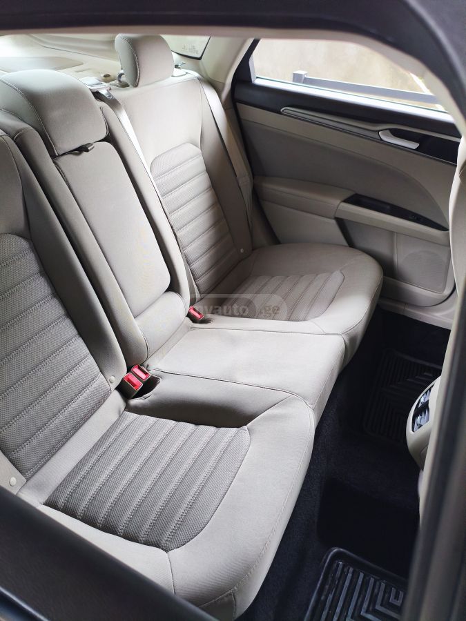 Ford Fusion - фото 9