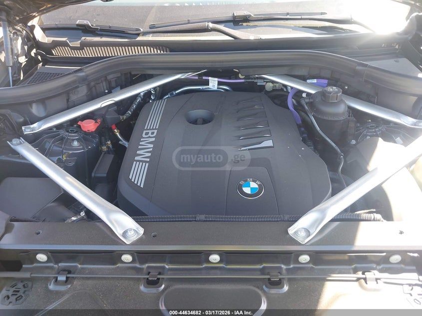 BMW X5 - фото 10