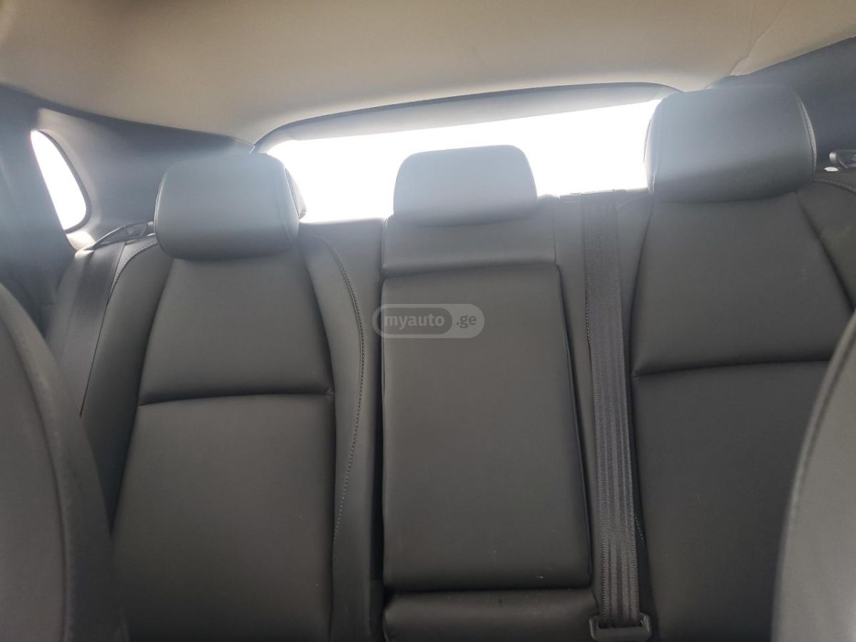 Mazda CX-30 - фото 10