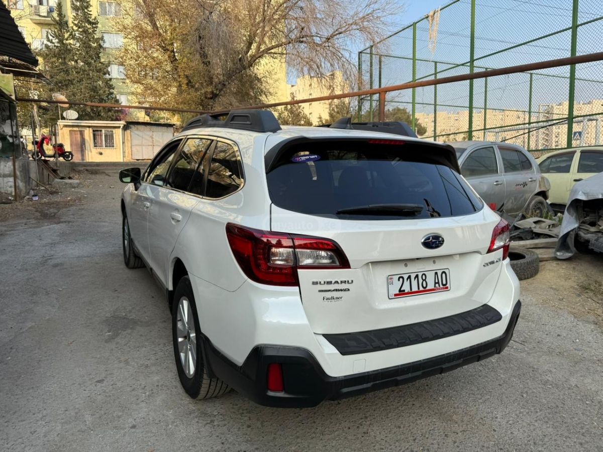 Subaru Outback - фото 8