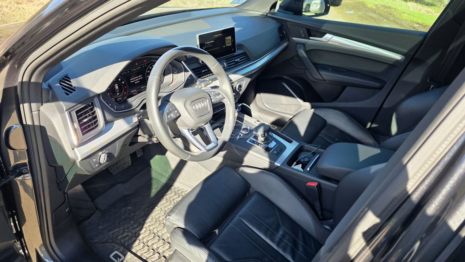 Audi 45 Titanium Premium 4dr All-Wh — миниатюра 11