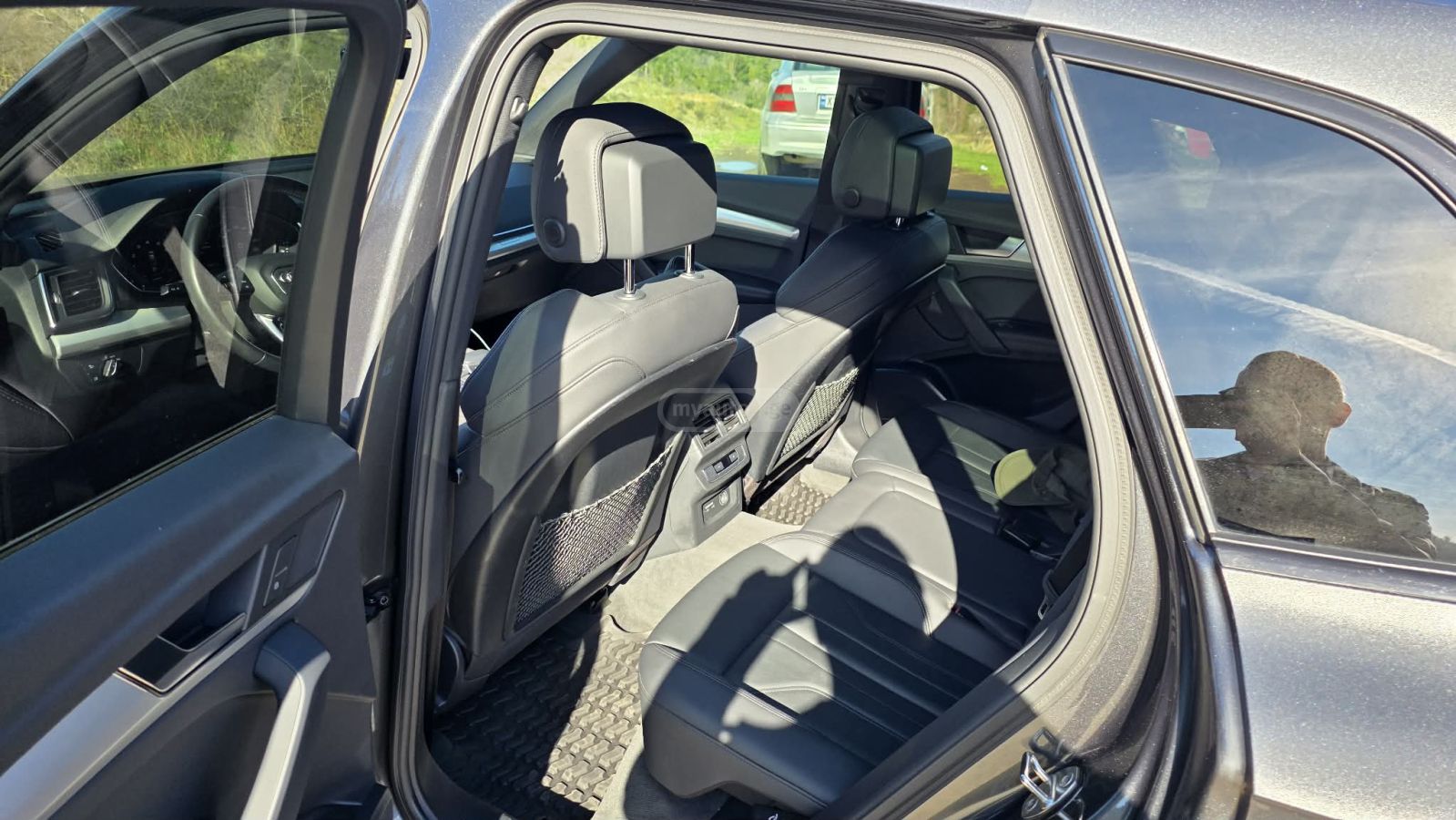 Audi 45 Titanium Premium 4dr All-Wh — миниатюра 3