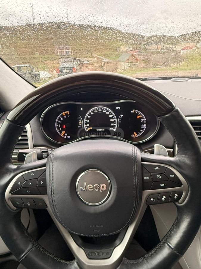 Jeep Grand Cherokee - фото 14
