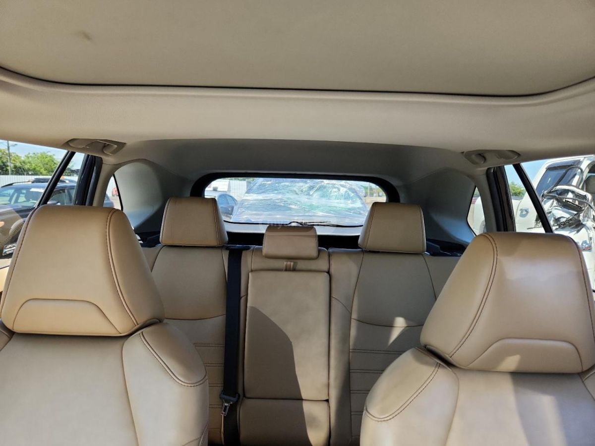 Toyota RAV 4 - фото 10