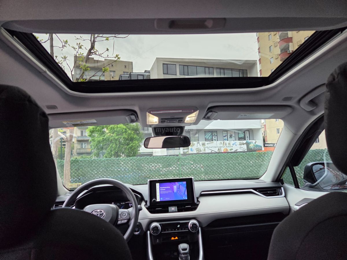 Toyota Rav 4 - фото 5