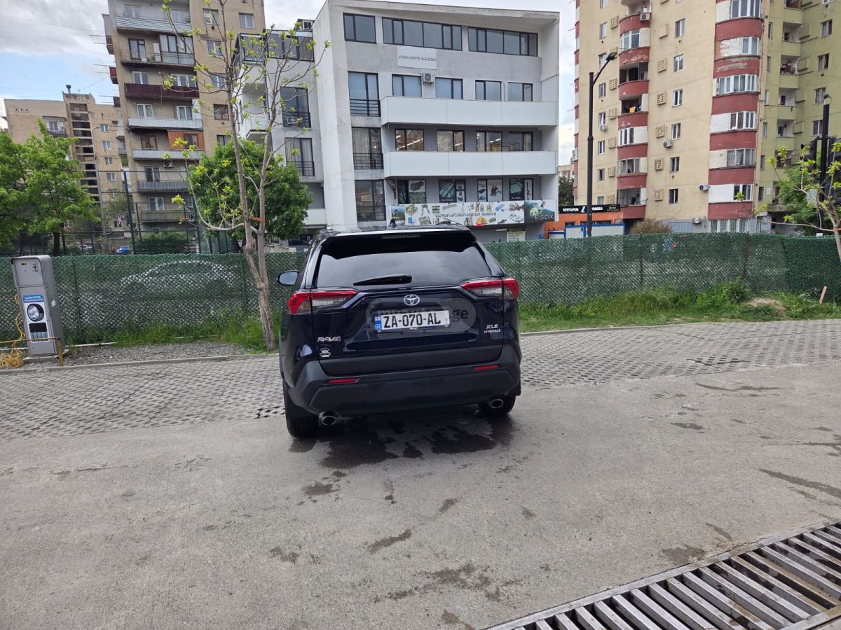 Toyota Rav 4 - фото 6