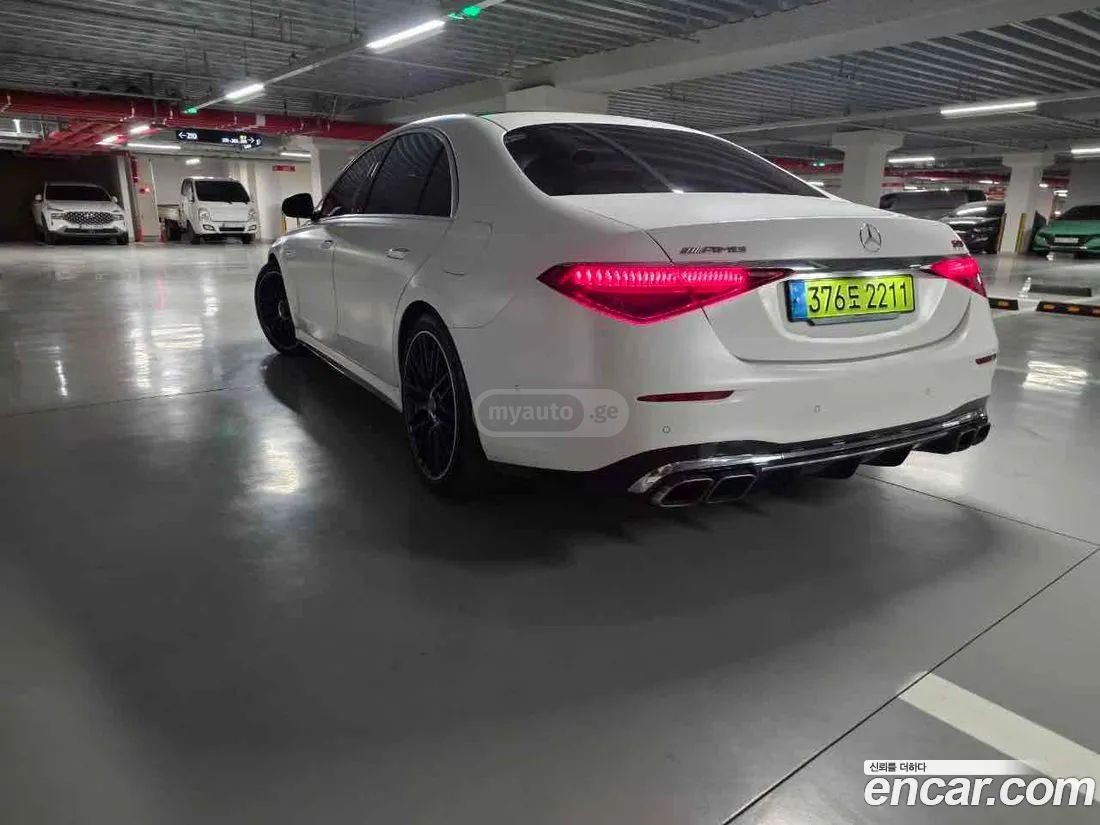 Mercedes-Benz 600 2024 — миниатюра 5