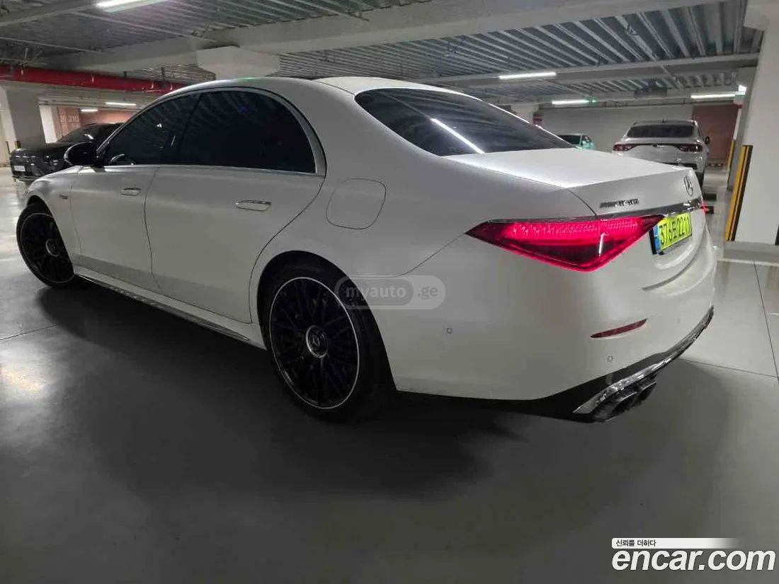 Mercedes-Benz 600 2024 — миниатюра 6