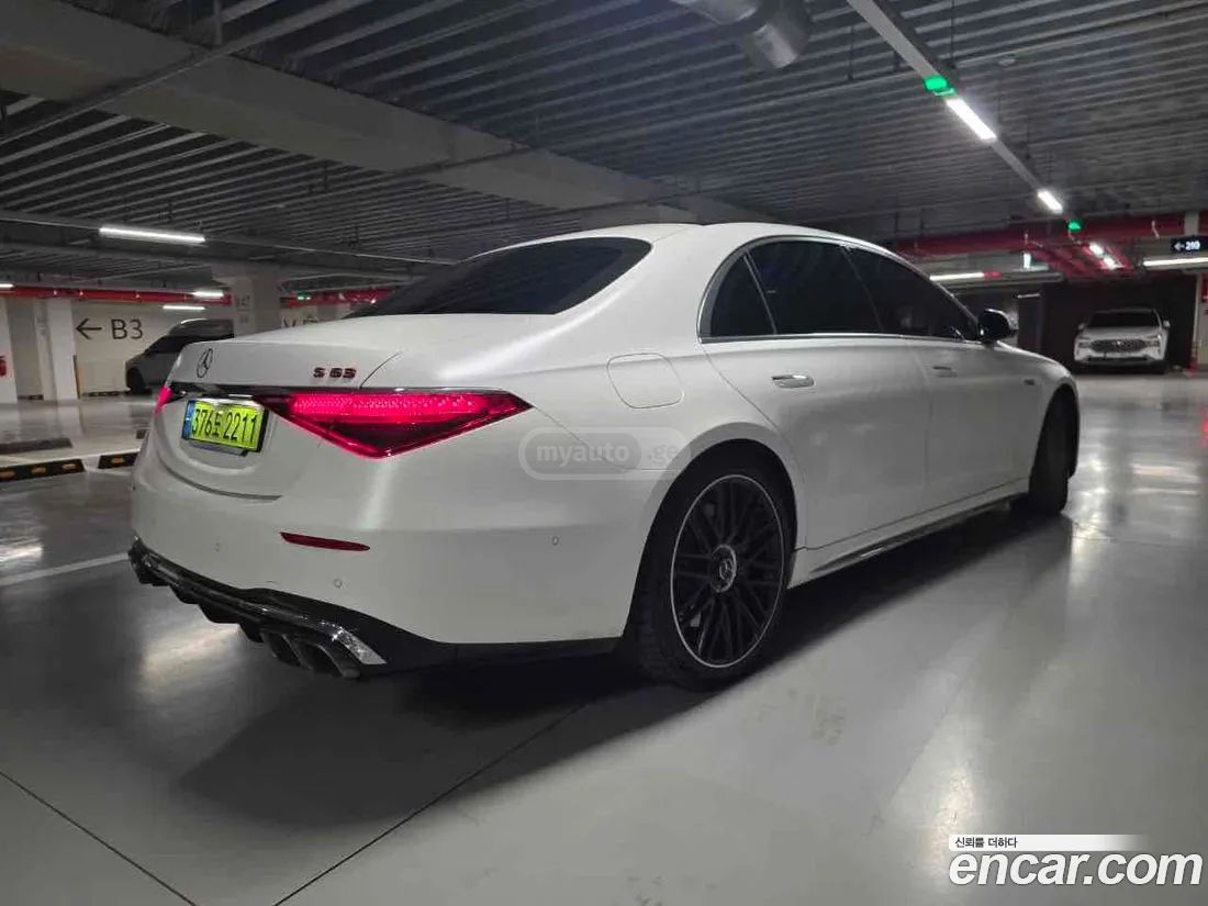 Mercedes-Benz 600 2024 — миниатюра 7