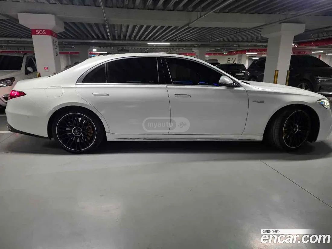 Mercedes-Benz 600 2024 — миниатюра 8