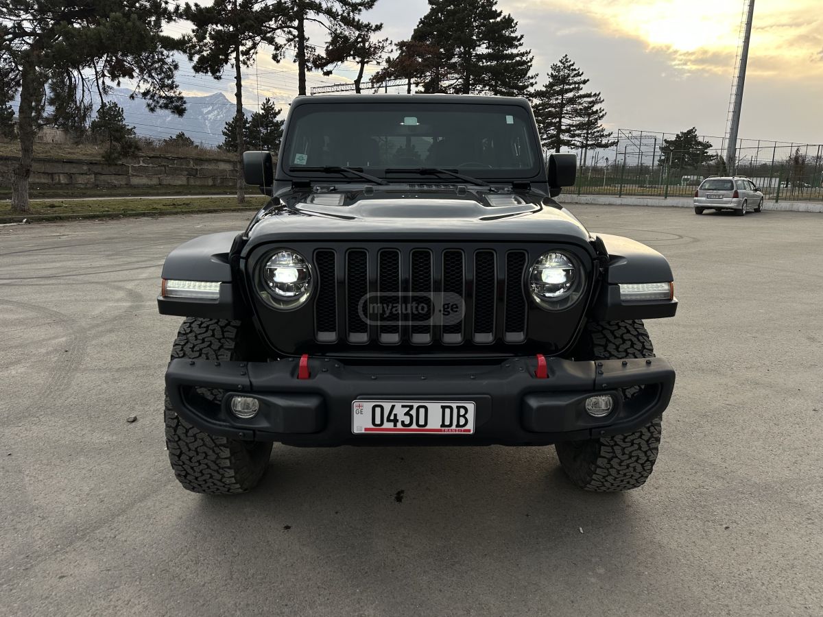 Jeep Wrangler - фото 1