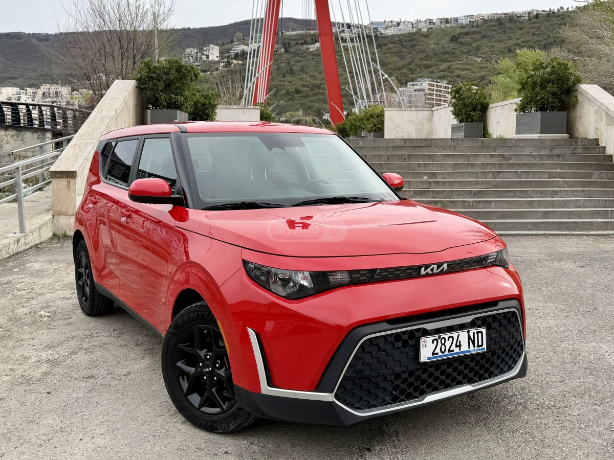 Kia Soul - фото 1