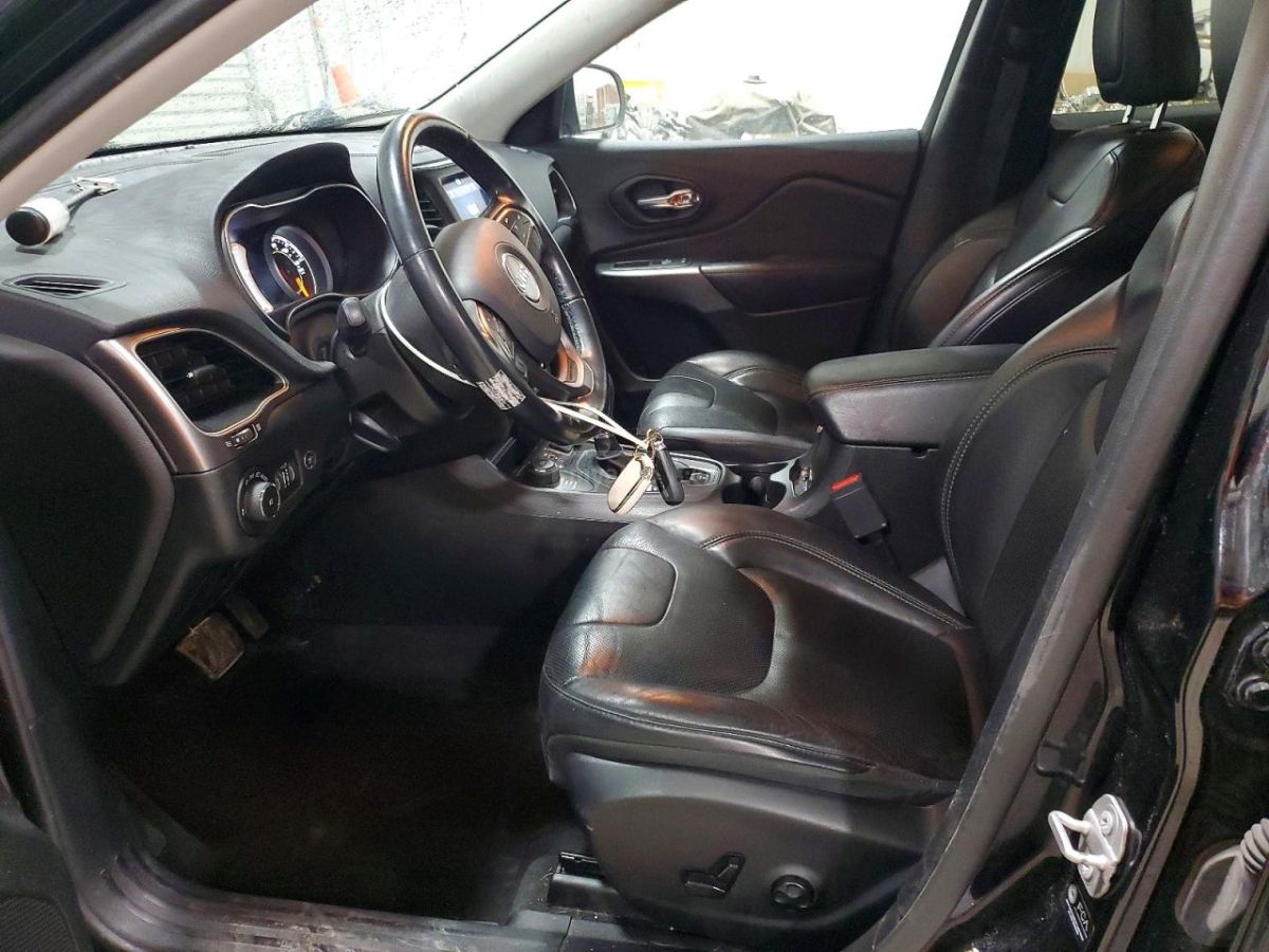 Jeep Cherokee - фото 7