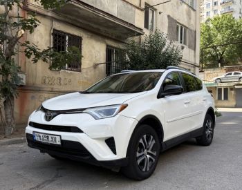 ToyotaRAV 4