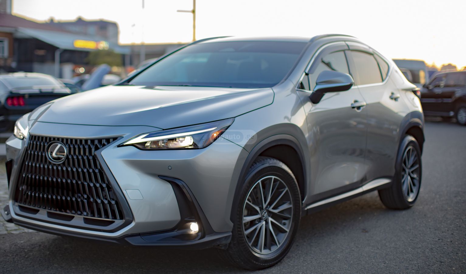 Lexus NX 350 - фото 1