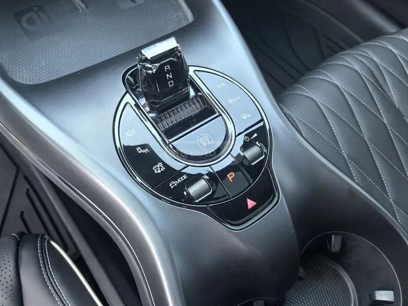 BYD Seal 2023 — миниатюра 12