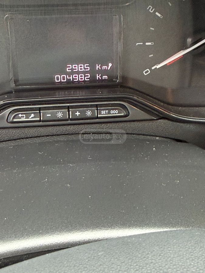 Citroen C3 - фото 11