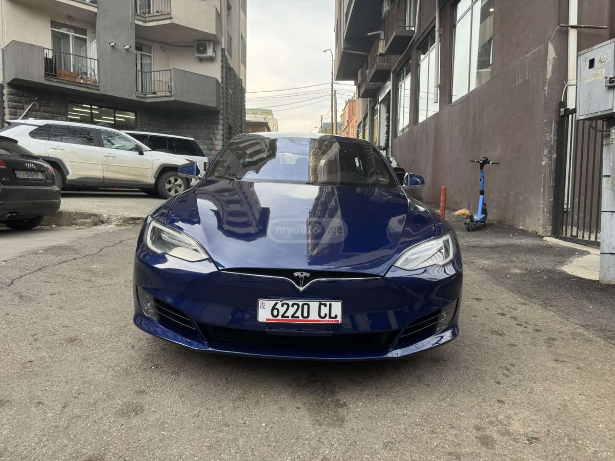 Tesla Model S - фото 3