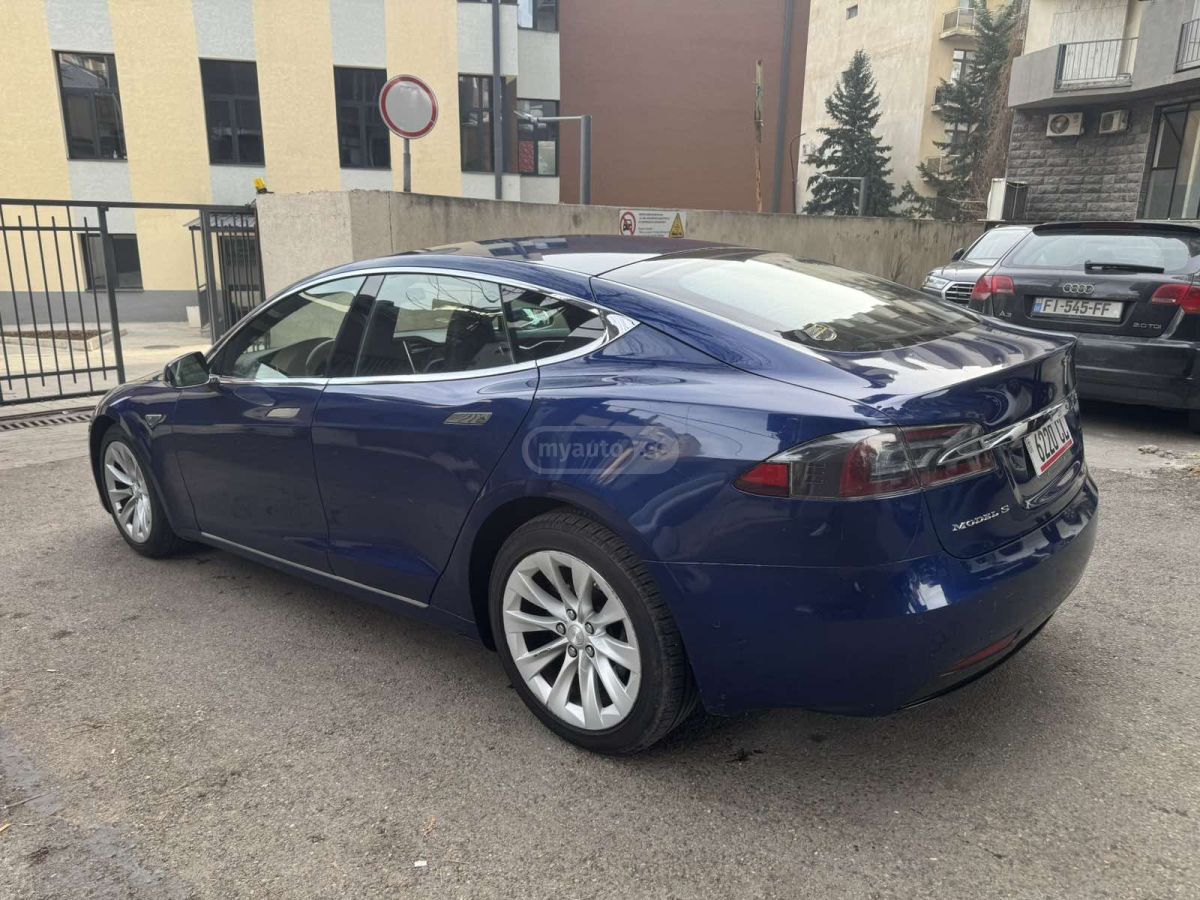 Tesla Model S - фото 4