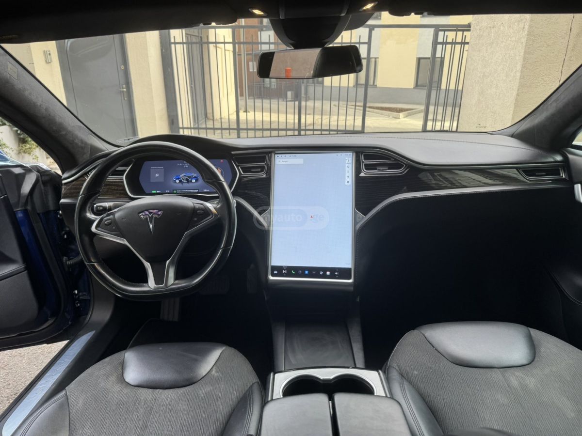 Tesla Model S - фото 5