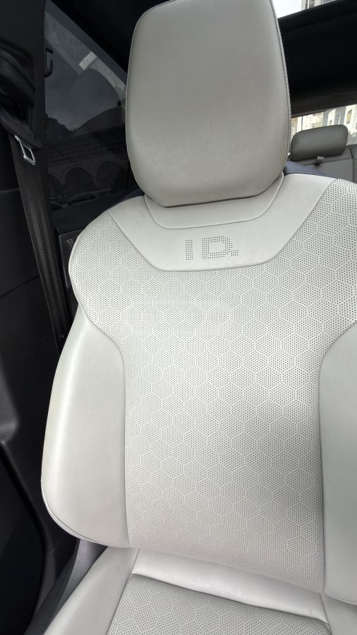 Volkswagen ID 4 - фото 2