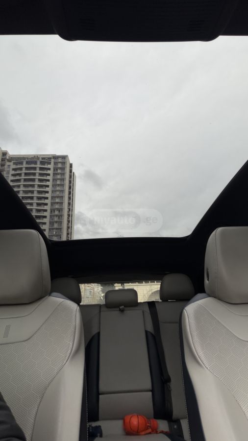 Volkswagen ID 4 - фото 4