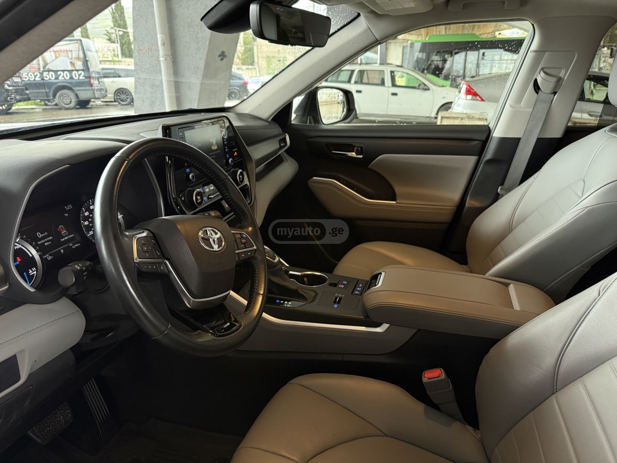Toyota Highlander - фото 9