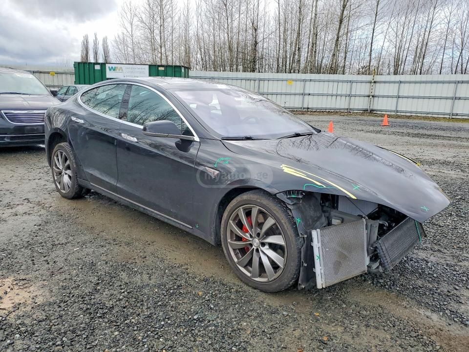 Tesla Model S - фото 2
